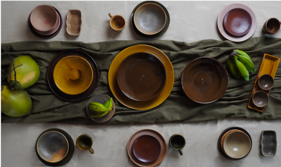 Bộ sưu tập bề mặt gốm thủ công của Anh Ceramics